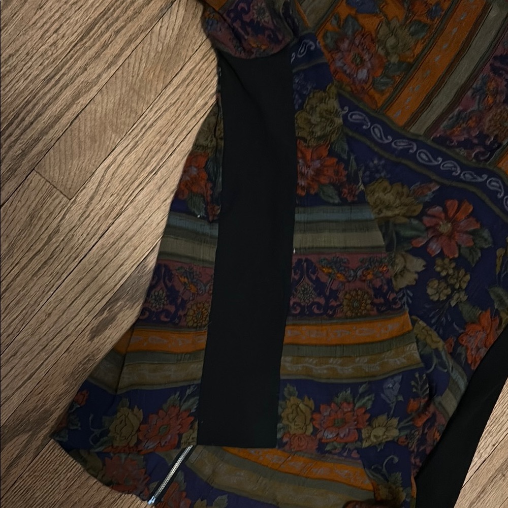 UO Reworked Multicolour Floral Stripe Top - Picture 5 of 8